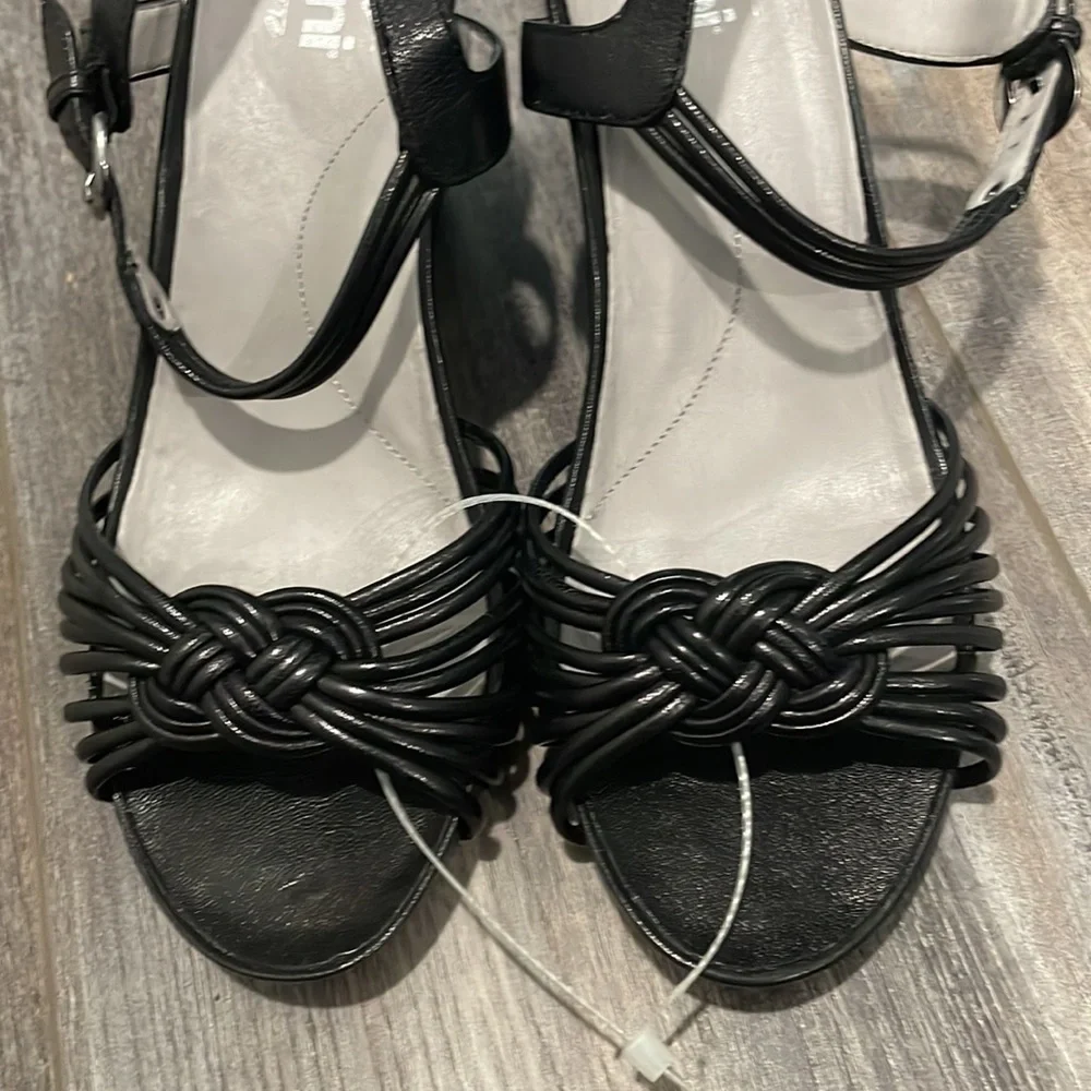 Umberto Raffini black leather wedge sandals EU 40